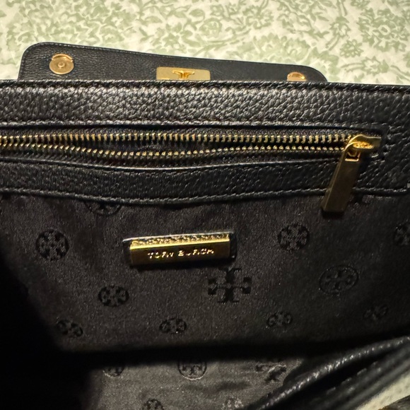 Authentic Tory Burch Britten Large Adjustable Shoulder Bag